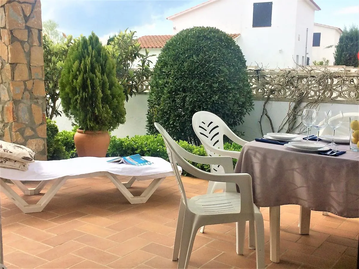 Villa Montserrat 1, Terrace & Pool Sant Marti d'Empuries